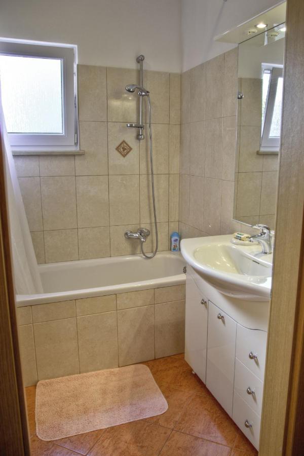 Comfortable Apartments In Peroj Near The Sea Luaran gambar