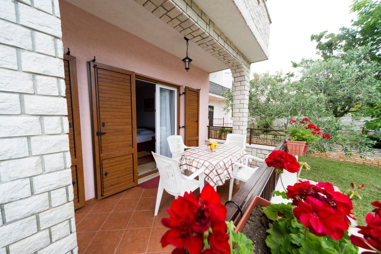 Comfortable Apartments In Peroj Near The Sea Luaran gambar
